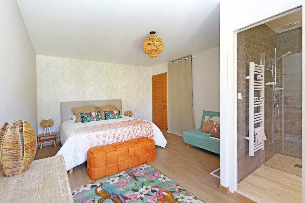 L Esprit Du Clain Chambres D Hotes Bandb De Standing Proches Du Futuroscope Golf Et Lac De St Cyr Naintre Luaran gambar